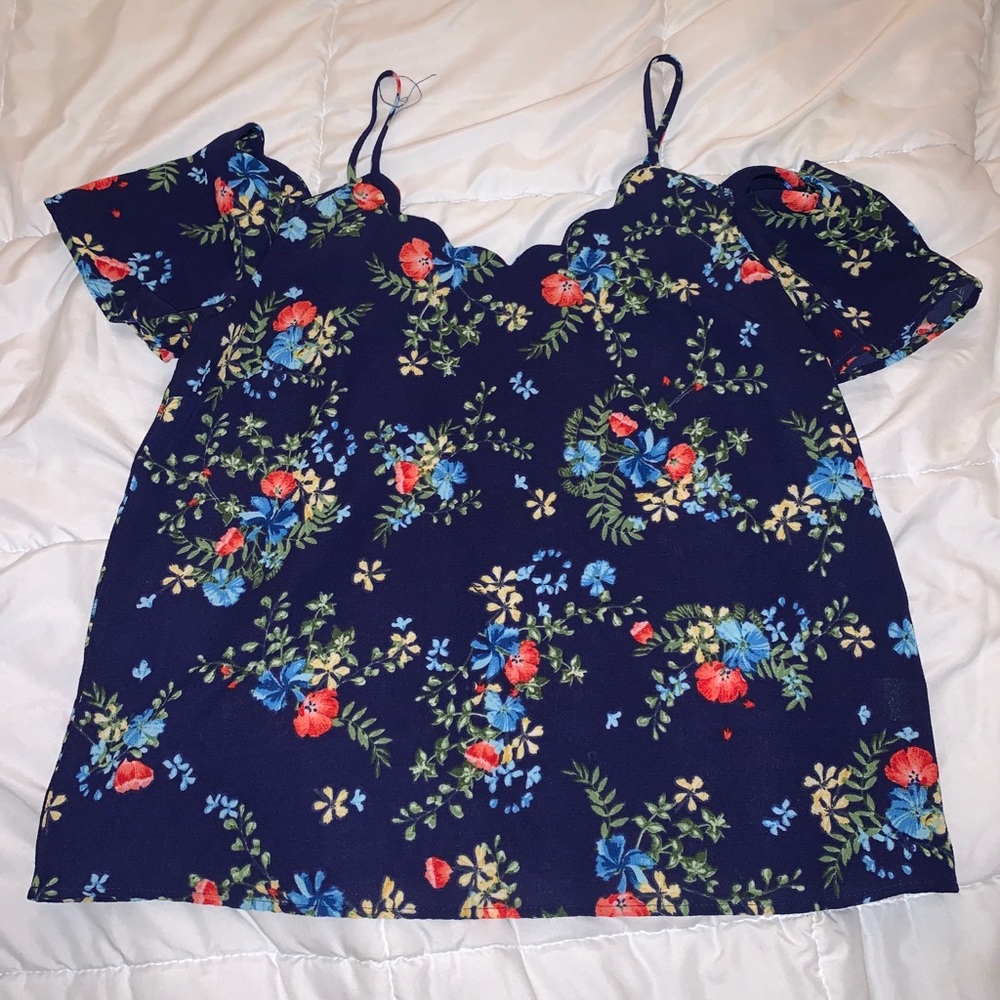 Floral print blouse